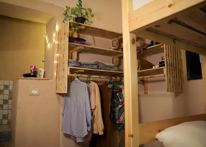 Tecoma Hostel